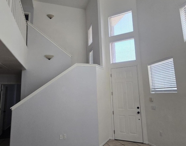 1445 E Broadway Road - Photo Thumbnail 7