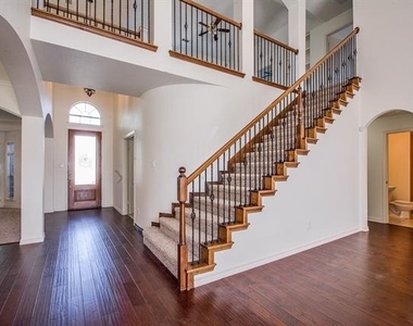 5997 Coral Ridge Court - Photo Thumbnail 9