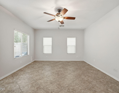 3640 W Muirfield Court - Photo Thumbnail 4