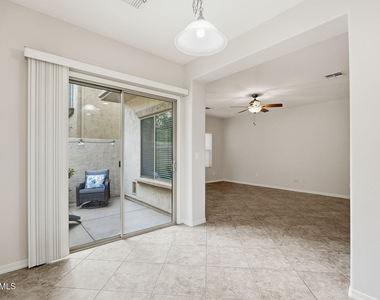 3640 W Muirfield Court - Photo Thumbnail 15