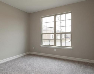 14946 Rosario Road - Photo Thumbnail 4