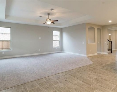 14946 Rosario Road - Photo Thumbnail 10