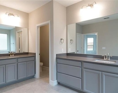 14946 Rosario Road - Photo Thumbnail 16