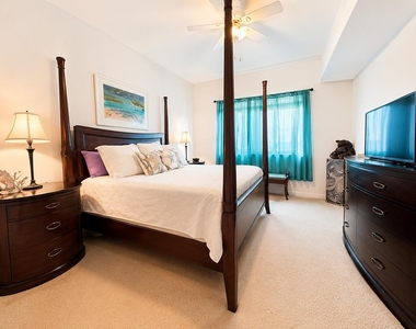 26 Harbour Isle Drive W - Photo Thumbnail 4