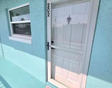 1225 Carlton Court - Photo Thumbnail 12