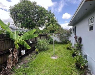 1524 Nw 42nd Street - Photo Thumbnail 11