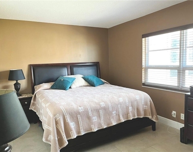 6000 N Ocean Boulevard - Photo Thumbnail 7