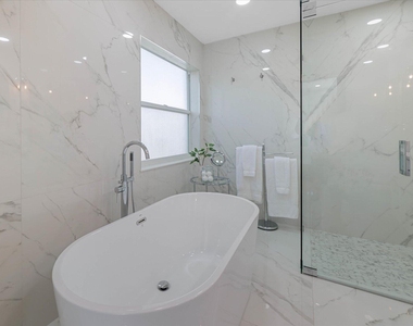 4145 Bahia Isle Circle - Photo Thumbnail 24