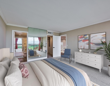 2425 Presidential Way - Photo Thumbnail 4