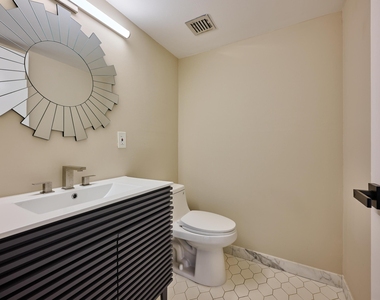 2425 Presidential Way - Photo Thumbnail 7