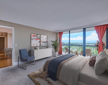 2425 Presidential Way - Photo Thumbnail 3