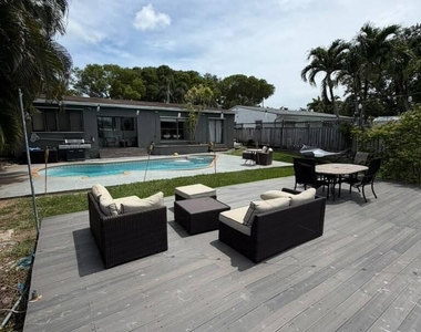 2635 Liberty Street - Photo Thumbnail 20