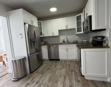 2635 Liberty Street - Photo Thumbnail 3