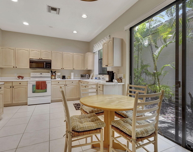 4528 Barclay Fair Way - Photo Thumbnail 11