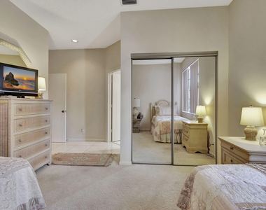 4528 Barclay Fair Way - Photo Thumbnail 17
