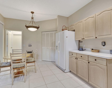 4528 Barclay Fair Way - Photo Thumbnail 10