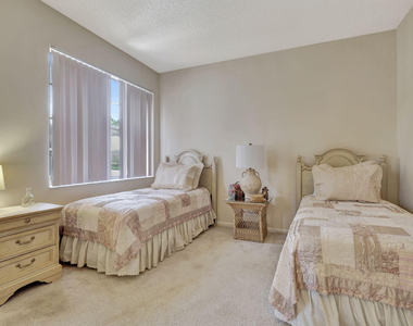 4528 Barclay Fair Way - Photo Thumbnail 16