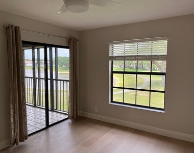 315 Palmwood Place - Photo Thumbnail 11