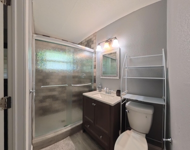 1719 15th Avenue N - Photo Thumbnail 32