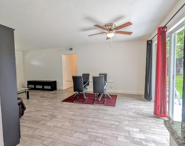 1719 15th Avenue N - Photo Thumbnail 15