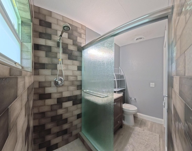 1719 15th Avenue N - Photo Thumbnail 33