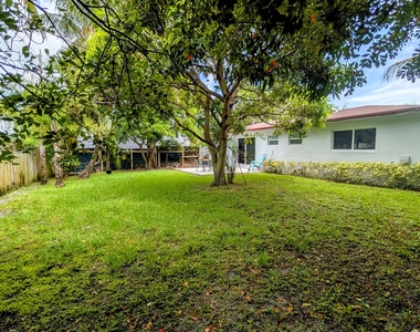 1719 15th Avenue N - Photo Thumbnail 41