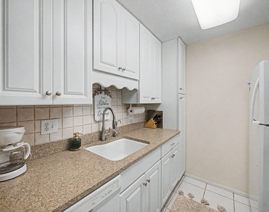 111 Doolen Court - Photo Thumbnail 6