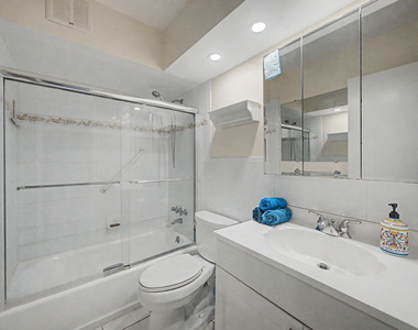 111 Doolen Court - Photo Thumbnail 9