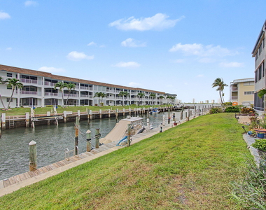 111 Doolen Court - Photo Thumbnail 11