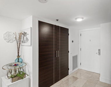 901 E Camino Real - Photo Thumbnail 1
