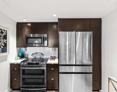 901 E Camino Real - Photo Thumbnail 6