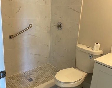 450 W Palm Cir Circle W - Photo Thumbnail 8
