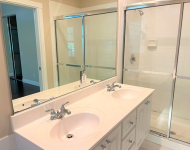 3368 Greenway Drive - Photo Thumbnail 16
