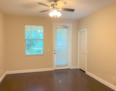 3368 Greenway Drive - Photo Thumbnail 22