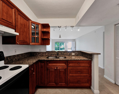 4025 N Federal Highway - Photo Thumbnail 1