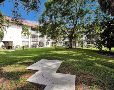 4025 N Federal Highway - Photo Thumbnail 33