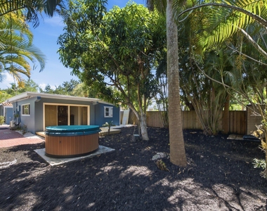 854 Sw 11th Street - Photo Thumbnail 19