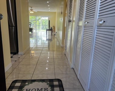 6101 N Falls Cir Drive - Photo Thumbnail 1