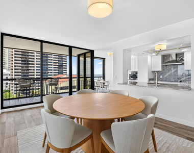 4000 N Ocean Drive - Photo Thumbnail 3
