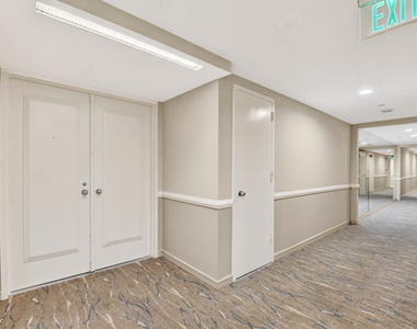 4000 N Ocean Drive - Photo Thumbnail 43