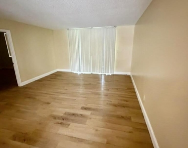 7895 Margate Boulevard - Photo Thumbnail 6
