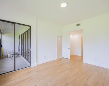 7520 La Paz Boulevard - Photo Thumbnail 24