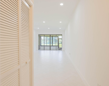 7520 La Paz Boulevard - Photo Thumbnail 10