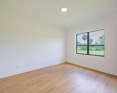 7520 La Paz Boulevard - Photo Thumbnail 22