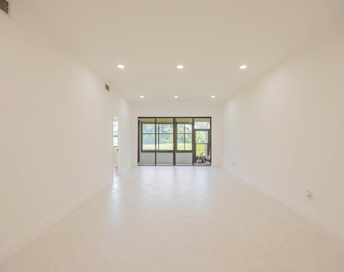 7520 La Paz Boulevard - Photo Thumbnail 21