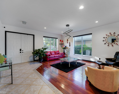 3181 Sw 173rd Terrace - Photo Thumbnail 11