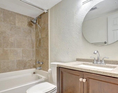2400 Ne 33rd Avenue - Photo Thumbnail 20
