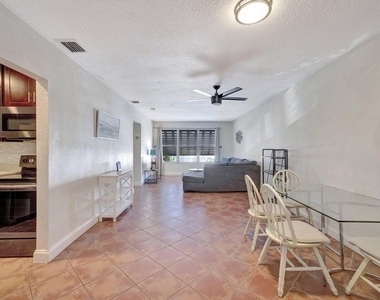 2400 Ne 33rd Avenue - Photo Thumbnail 5