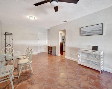 2400 Ne 33rd Avenue - Photo Thumbnail 7