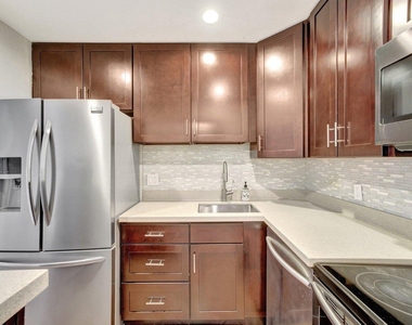 2400 Ne 33rd Avenue - Photo Thumbnail 12